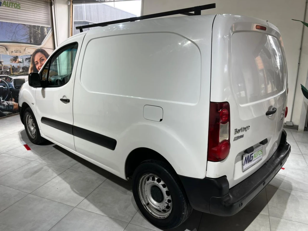 imagen 0 de vehiculo con id 2243